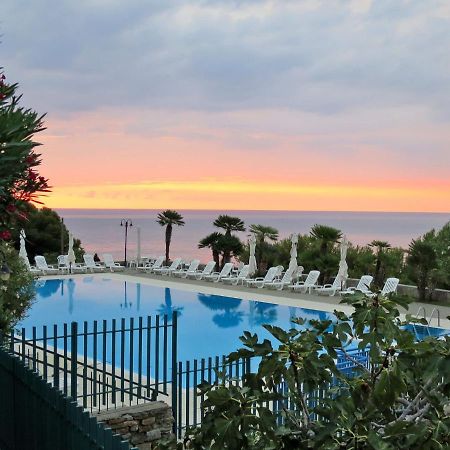 Apartment Le Margherite - Slr261 By Interhome Costarainera Εξωτερικό φωτογραφία