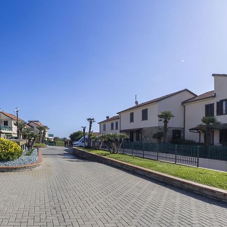 Apartment Le Margherite - Slr261 By Interhome Costarainera Εξωτερικό φωτογραφία