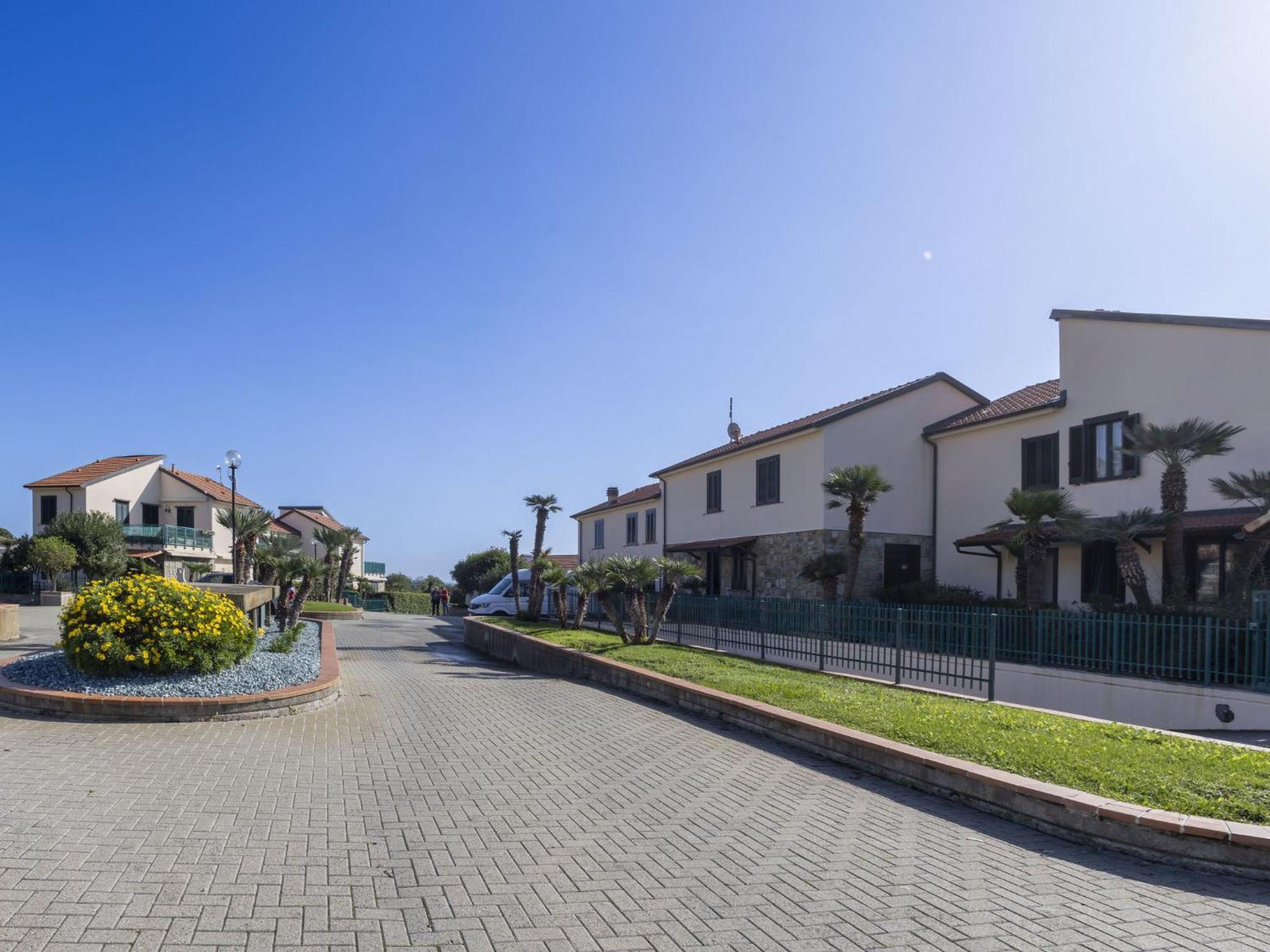 Apartment Le Margherite - Slr261 By Interhome Costarainera Εξωτερικό φωτογραφία